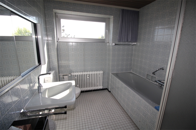 Bad1 Etagenwohnung Bad Soden