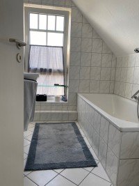 Bild (d2b0f0e112549372b8afd9abbfab12a8): Traum-Maisonette mit 2 B�dern und 2 TG-Pl�tzen !!!
